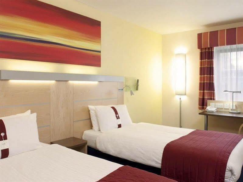 Holiday Inn Express Edinburgh - Royal Mile, An Ihg Hotel Zewnętrze zdjęcie